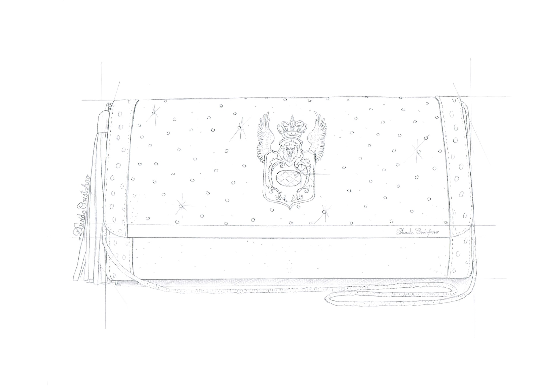 Bozzetto a matita della borsa Ghaliya, una pochette rettangolare con lo stemma alato al centro, la catenella e la nappa